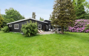 Stunning Home In Hornbæk With Kitchen in Hornbæk